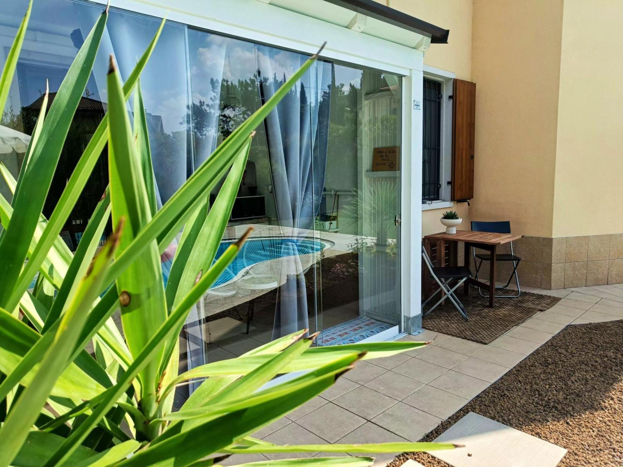 Picnic Room And Pool Castelnuovo del Garda Exterior foto